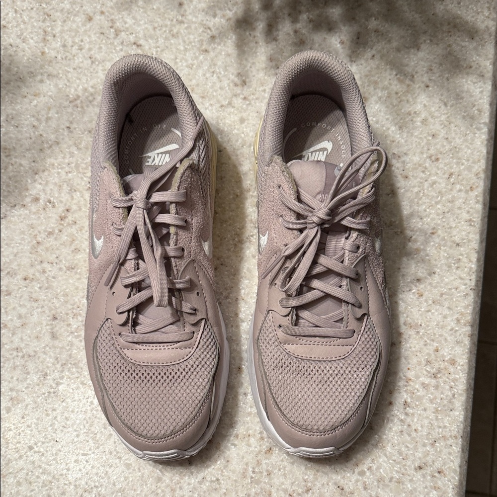Nike Women's Air Max Sneakers - Size 8 - Like New - Platinum Violet